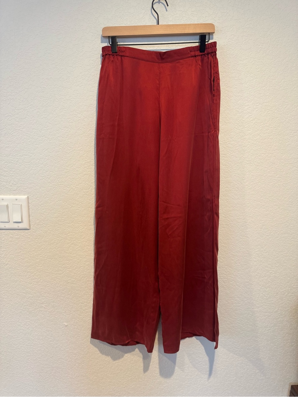 NWT ⭐️ Lunya Washable Silk Tee Pant Set - Picture 2 of 11